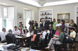 Imagem: Coletiva de imprensa sobre cotas raciais e sociais