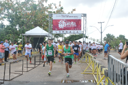 Imagem: Cerca de 220 pessoas participaram da 6ª Volta ao Campus (foto: Arlindo Barreto)