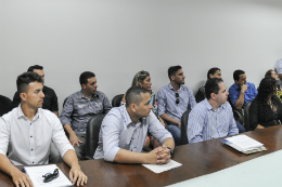 Imagem: A solenidade de posse aconteceu na sala de reuniões da Vice-Reitoria (Foto: Ribamar Neto)