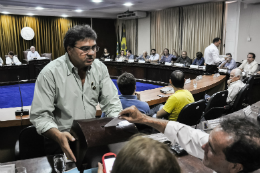 Imagem: Votação das listas tríplices de Reitor e Vice-Reitor é secreta e uninominal (Foto: Ribamar Neto)