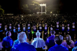 Imagem: Em Fortaleza, a colação ocorre na Concha Acústica (Foto: Ribamar Neto)