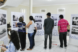 Imagem: A exposição UFC 60 anos no Salão Nobre da Reitoria (Foto: Ribamar Neto)