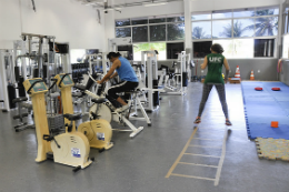 Imagem: Cursos de prática desportiva serão oferecidos pelo Instituto de Educação Física e Esportes (Iefes) (Foto: Guilherme Braga/UFC)