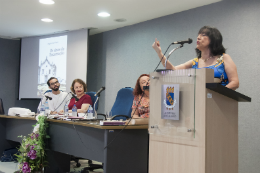 Imagem: Mesa-redonda do evento comemorativo dos 25 anos de lançamento do livro "O Mundo de Flora"