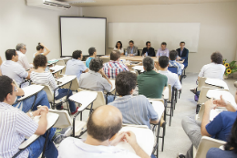 Imagem: Aula inaugural do Mestrado em Modelagem e Métodos Quantitativos teve palestra do Prof. Antônio José da Silva Neto, da UERJ (Foto: Ribamar Neto/UFC)