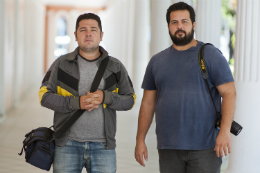 Imagem: Profissionais da fotografia Ribamar Neto e Viktor Braga, servidores da Coordenadoria de Comunicação Social e Marketing Institucional da UFC (Foto: David Motta/UFC)