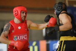 Imagem: O atleta Tiago Freitas durante luta de kung fu