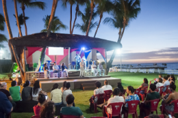 Imagem: A solenidade ocorreu no Iate Clube, em Fortaleza (Foto: Ribamar Neto/UFC)