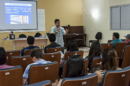 Imagem: Foto do ministrante do curso