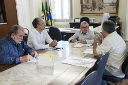 Imagem: Encontrou ocorreu no gabinete do Reitor