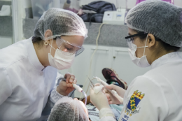 Imagem: O Curso de Odontologia de Sobral tem parceria com instituições locais (Foto: Ribamar Neto/UFC)