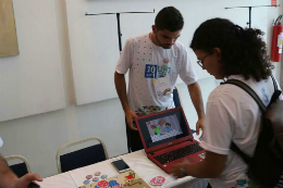 Imagem: Equipe Storyteller em demonstração (Foto: Divulgação)