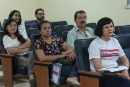 Imagem: Foto de servidores sentados em carteiras na Sala Interarte