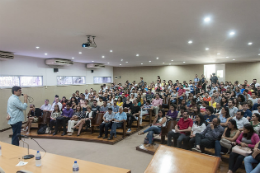 Imagem: Abertura do evento foi feita pelo pró-reitor de Pesquisa e Pós-Graduação, Prof. Antônio Gomes de Souza Filho (Foto: Ribamar Neto/UFC)