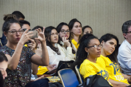 Imagem: Estudantes, gestores e integrantes de instituições parceiras participaram do lançamento (Foto: Ribamar Neto/UFC)