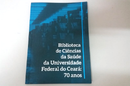 Imagem: O livro celebra o aniversário da BCS a partir das memórias contadas pelos servidores e presta homenagem à primeira diretora da unidade (Imagem: Divulgação)