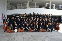 Imagem: O espetáculo é produzido por cerca de 70 músicos que compõem o grupo e por 16 cantores solistas (Foto: Gabriela Queiroz)