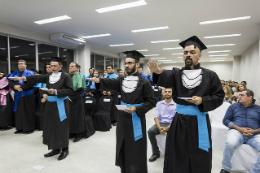 Imagem: Graduados em 2018.2, Francisco Mardônio Vieira Filho, Francisco Antônio Ferreira de Almeida e Francisco Uálison Rodrigues de Lima foram os primeiros concludentes do Campus da UFC em Crateús (Foto: Viktor Braga/UFC)