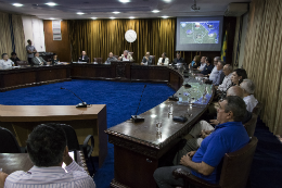 Imagem: Posse dos membros do Conselho Consultivo do Parque Tecnológico da UFC ocorreu na sala do Conselho Universitário (Foto: Viktor Braga/UFC)