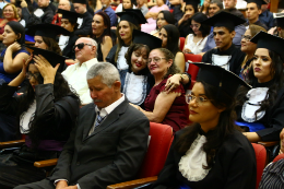 Imagem: Solenidade ocorreu no Campus Mucambinho e reuniu formandos, famiiares e amigos (Foto: Vandi Lima Junior)