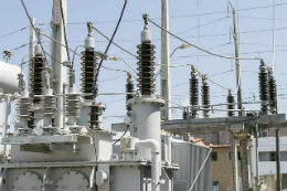 Imagem: Com o equipamento todas as grandezas elétricas do campus poderão ser monitoradas a todo momento, permitindo identificar falhas rapidamente (Foto: Viktor Braga/UFC)