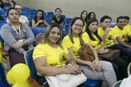 Imagem: Pessoas sentadas na cadeira de um auditório (Foto: Viktor Braga/UFC)