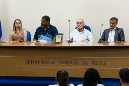 Imagem: As ações das universidades em defesa dos direitos humanos foram debatidas auditório da Reitoria da UFC (Foto: Viktor Braga/UFC)