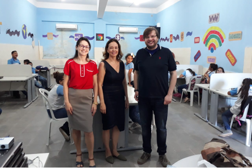 Imagem:  professores Pâmela Freitas Pereira Toassi, Lídia Amélia de Barros Cardoso e Bernhard Angele