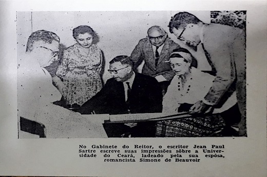 Imagem: O registro da visita dos pensadores franceses Jean-Paul Sartre e Simone de Beauvoir ao reitor-fundador Martins Filho está entre os milhares de itens do acervo do Memorial da UFC (Foto: Memorial da UFC) 