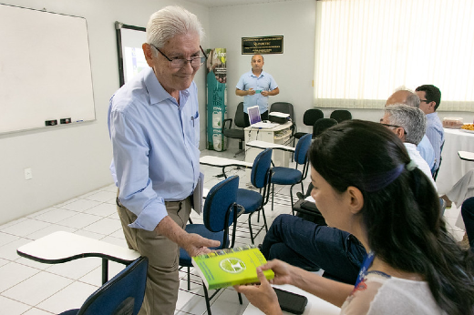 Imagem: O diretor-presidente do PADETEC é o Prof. José Osvaldo Carioca (Foto: Viktor Braga/UFC)