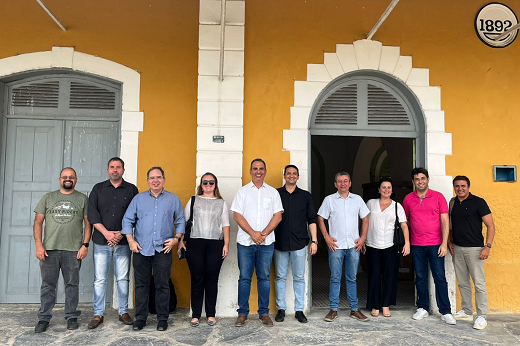 Imagem: Representantes das instituições parceiras visitaram o prédio que vai sediar a Estação Tecnológica de Quixadá (Foto: Divulgação/Campus da UFC em Quixadá)