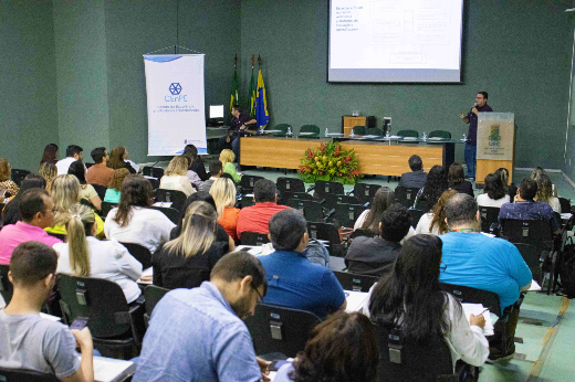 Imagem: Público no auditório 