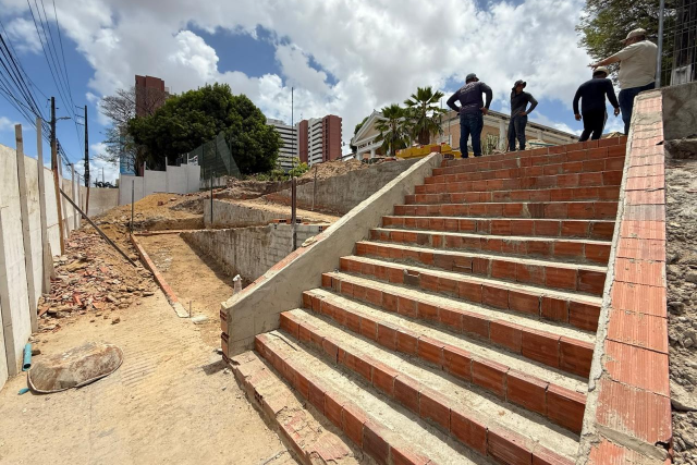 Imagem: Obra do novo acesso ao campus do Pici
